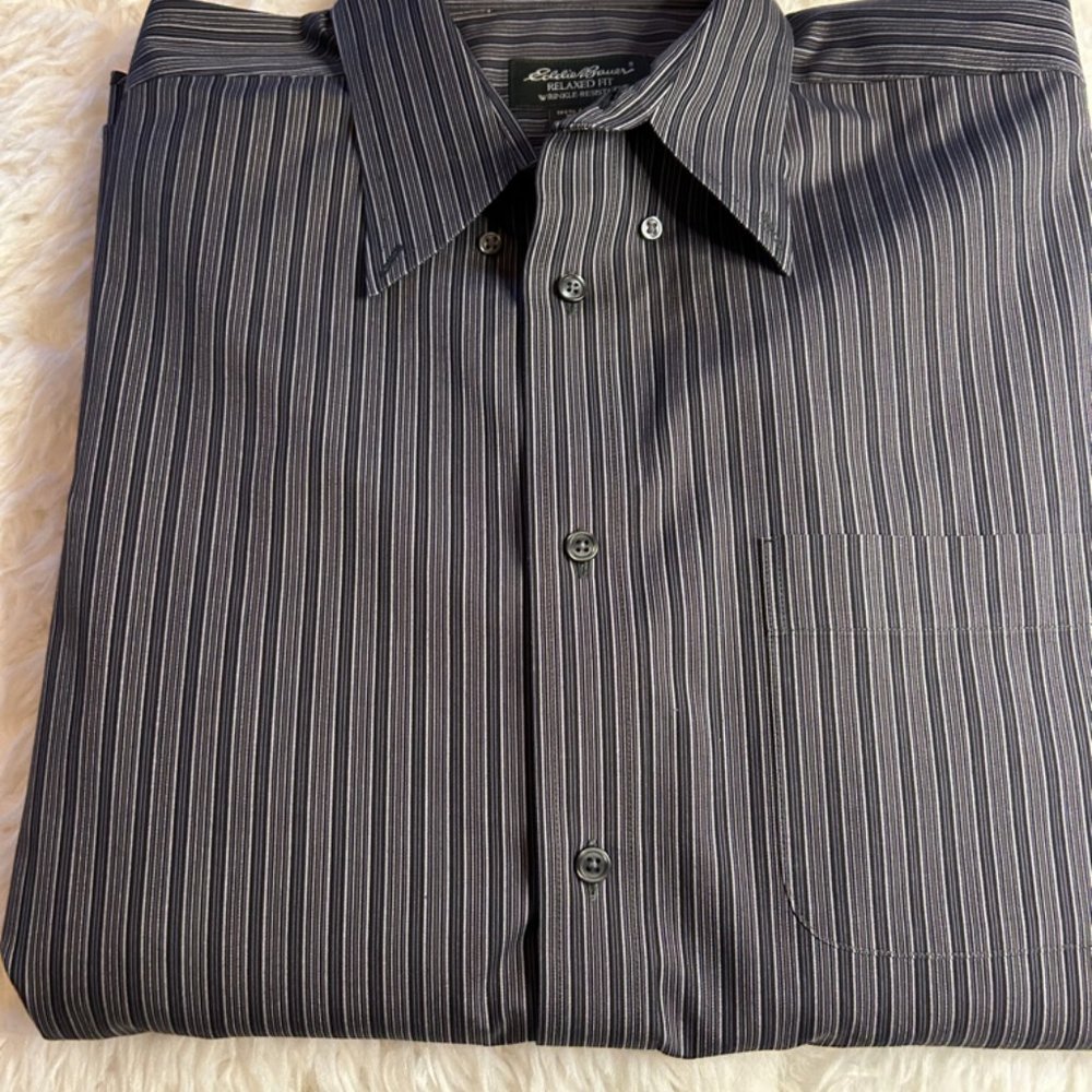 Eddie Bauer Dress Shirt  Size Large